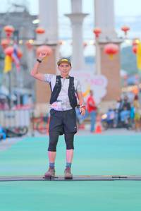 BIB: 100, 
                            <button type="button" onclick="openModal(21766517)" class="btn btn-primary btn-sm float-right btn-popup" data-toggle="modal" data-target=".modal-high-quality">
                        <i class="fas fa-shopping-cart"></i> Add to Cart
                    </button>
                                            <button type="button" onclick="isThisMe(21766517, true)" class="btn btn-success btn-sm float-right btn-popup btn-isme hidden" data-toggle="tooltip" data-placement="bottom" title="นี่คือรูปของคุณใช่ไหม คลิกที่นี่เพื่อเอาเข้าอัลบั้ม">
                        <i class="fas fa-plus"></i> Add to album
                    </button>
                    <button type="button" onclick="isThisMe(21766517, false)" class="btn btn-warning btn-sm float-right btn-popup btn-isnotme hidden">
                        <i class="fas fa-ban"></i> Remove from album
                    </button>